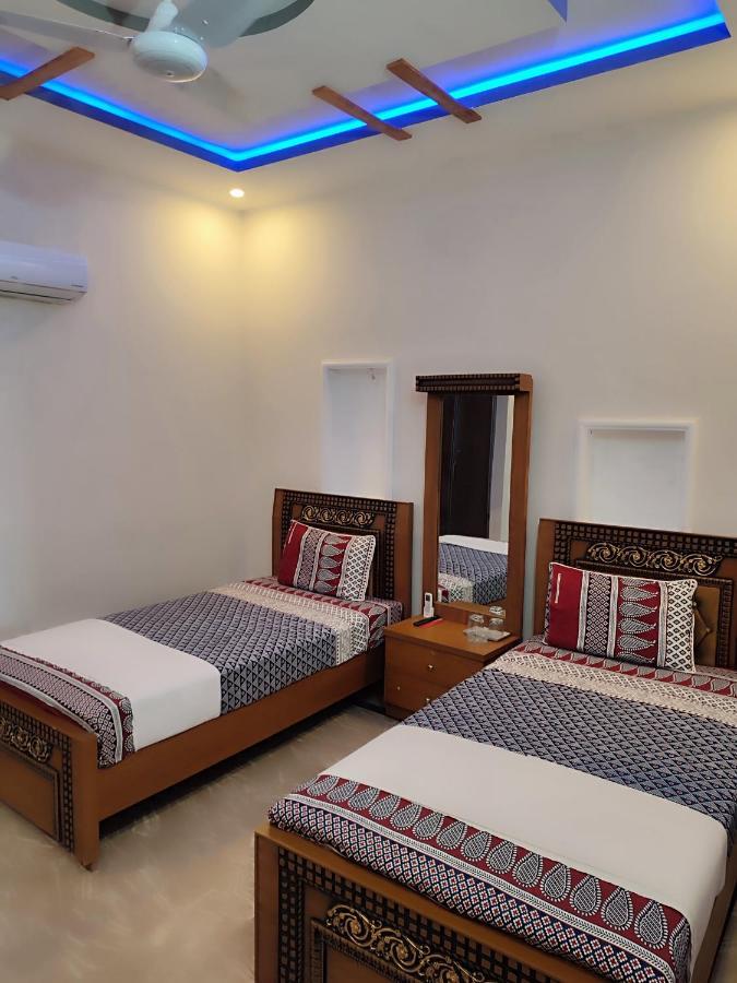 Lavish Residency Guest House Fasial Town Rawalpindi Exteriör bild