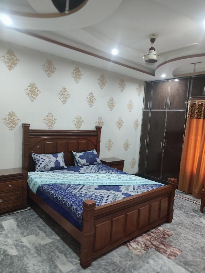 Lavish Residency Guest House Fasial Town Rawalpindi Exteriör bild