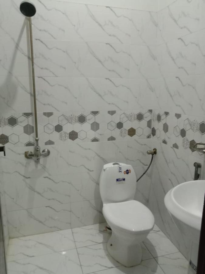 Lavish Residency Guest House Fasial Town Rawalpindi Exteriör bild