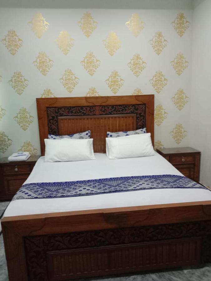 Lavish Residency Guest House Fasial Town Rawalpindi Exteriör bild