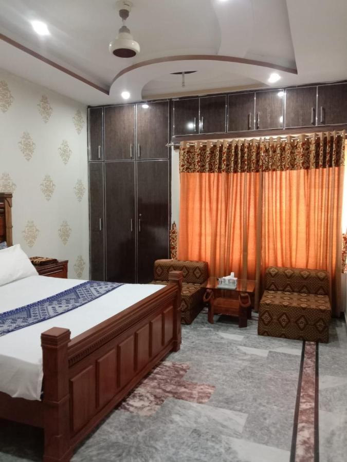 Lavish Residency Guest House Fasial Town Rawalpindi Exteriör bild
