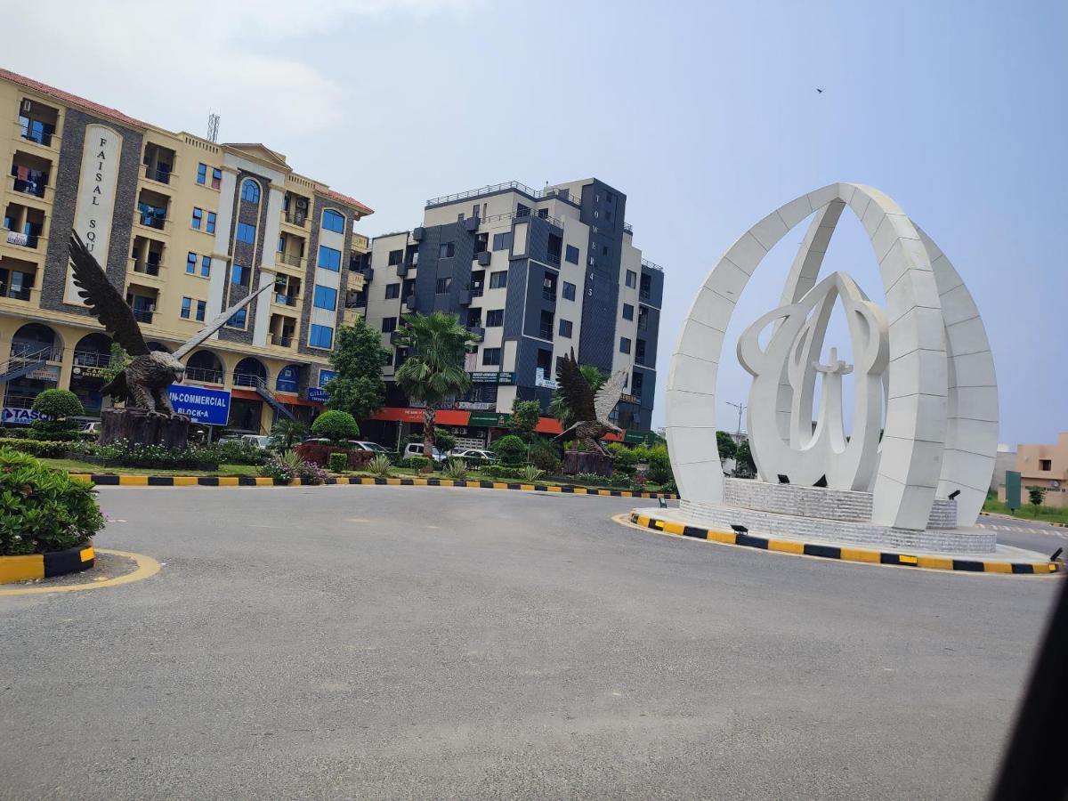 Lavish Residency Guest House Fasial Town Rawalpindi Exteriör bild