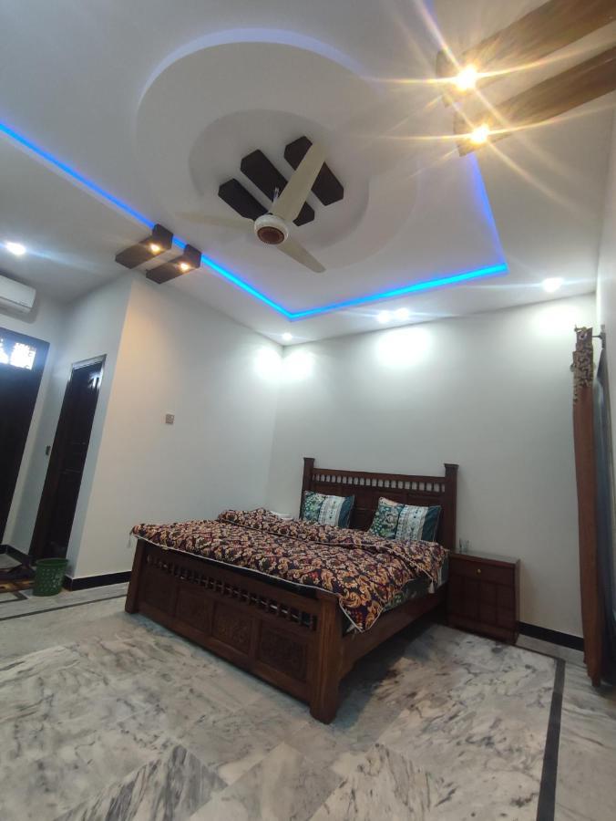 Lavish Residency Guest House Fasial Town Rawalpindi Exteriör bild