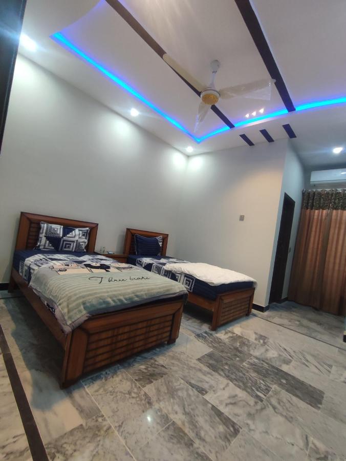 Lavish Residency Guest House Fasial Town Rawalpindi Exteriör bild