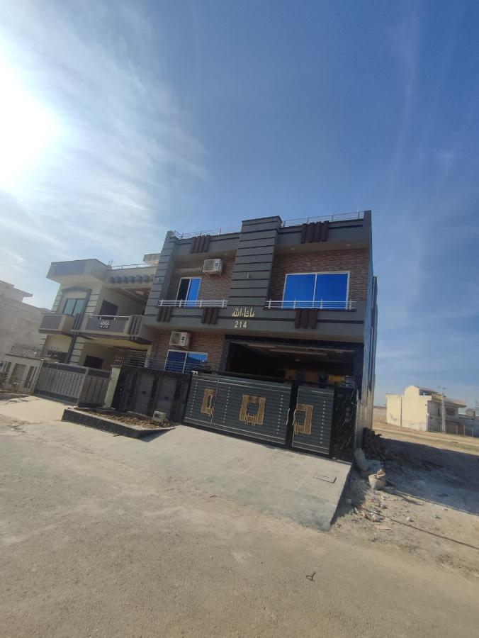 Lavish Residency Guest House Fasial Town Rawalpindi Exteriör bild