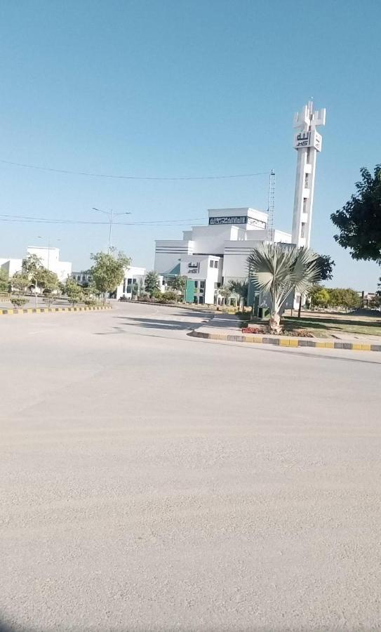 Lavish Residency Guest House Fasial Town Rawalpindi Exteriör bild